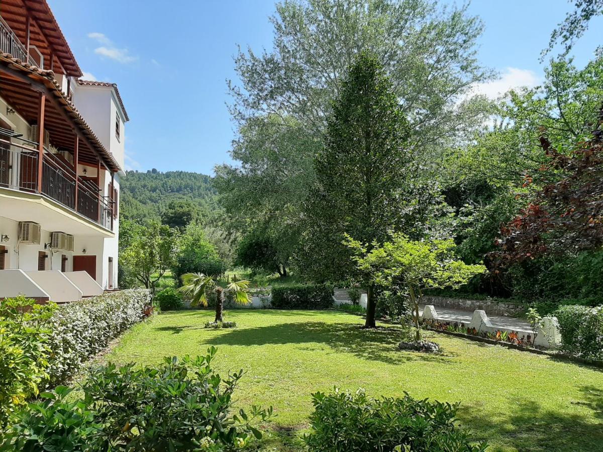 Sergios Koukounaries Exterior photo